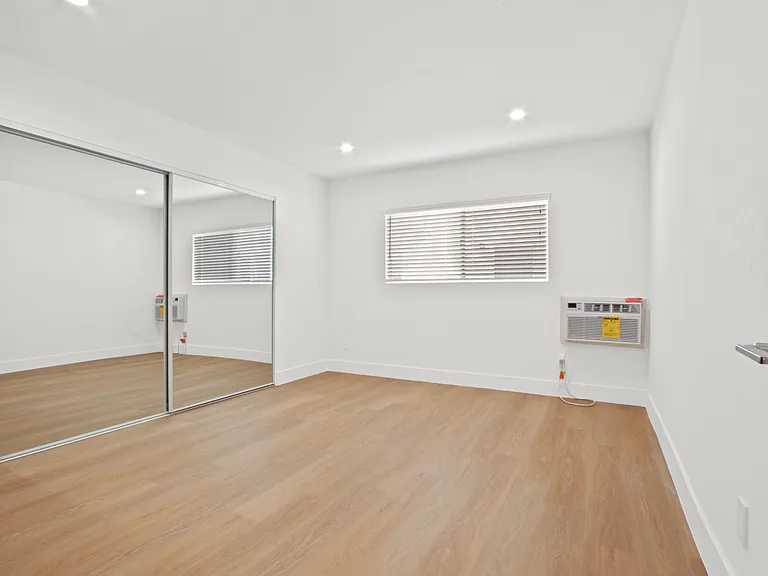 11737 Courtleigh Dr. — Photo 25