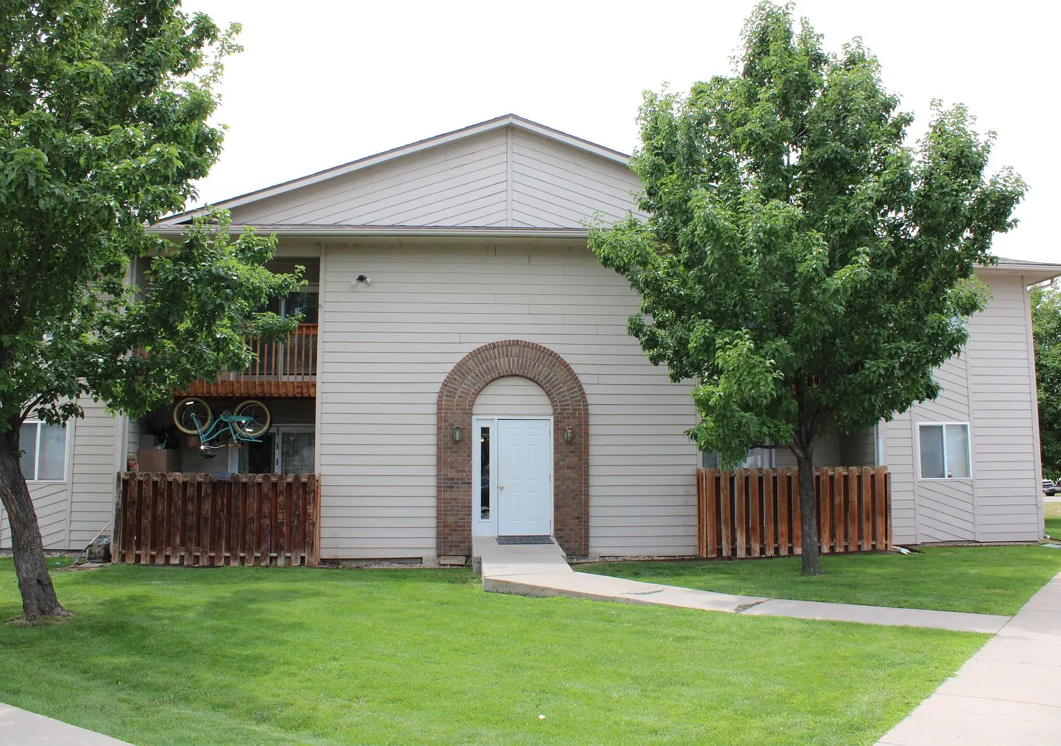 364 Terri Dr — Photo 1