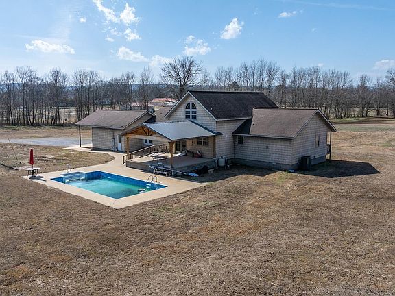 4th image of 3 Doss Ln