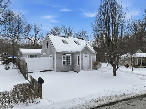 22 Schaffer Drive, Cohoes, NY 12047