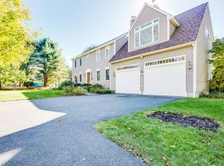 10 Ian Keats Dr, Mansfield, MA 02048