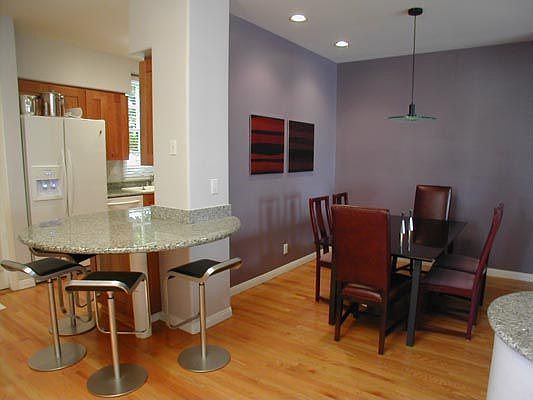 Dining room & Breakfast Bar