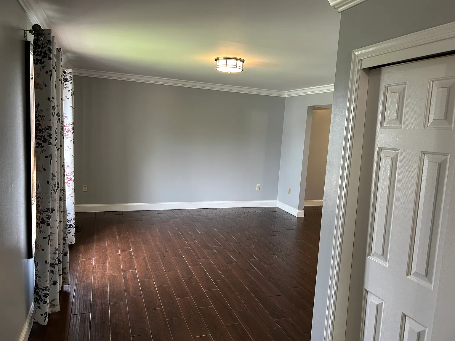 3 bed, 1832 sqft, $2,400 — Photo 2
