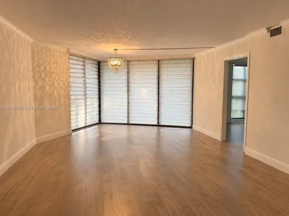 4000 Towerside Ter APT 304, Miami, FL 33138