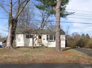 19 Theresa Dr, West Nyack, NY 10994