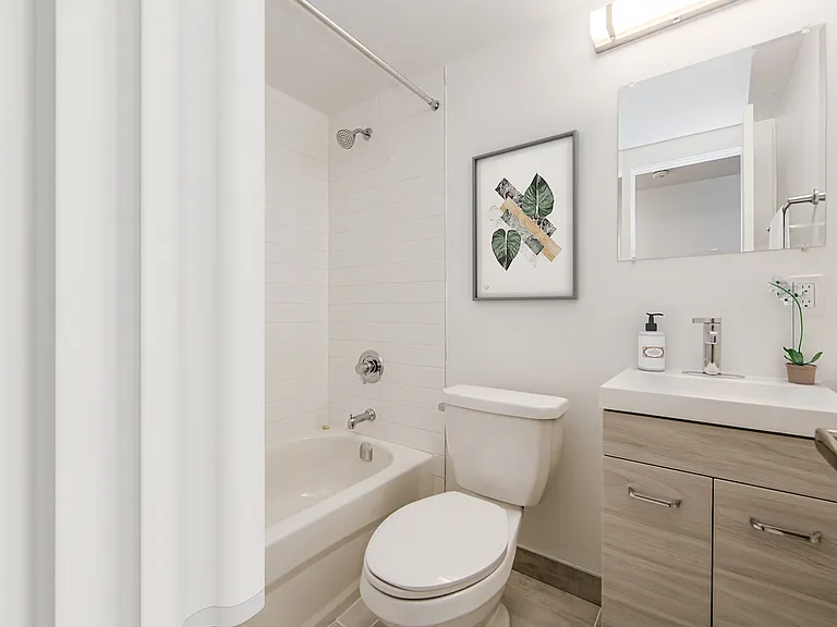 111 Cosburn Ave — Photo 7