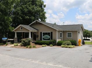 106 Waldrop St, Seneca, SC 29672