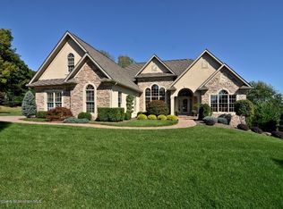 1003 Summerfield Rd, Dalton, PA 18414