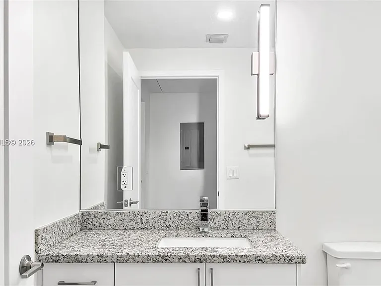 1536 NW 15th Ave #303 — Photo 23