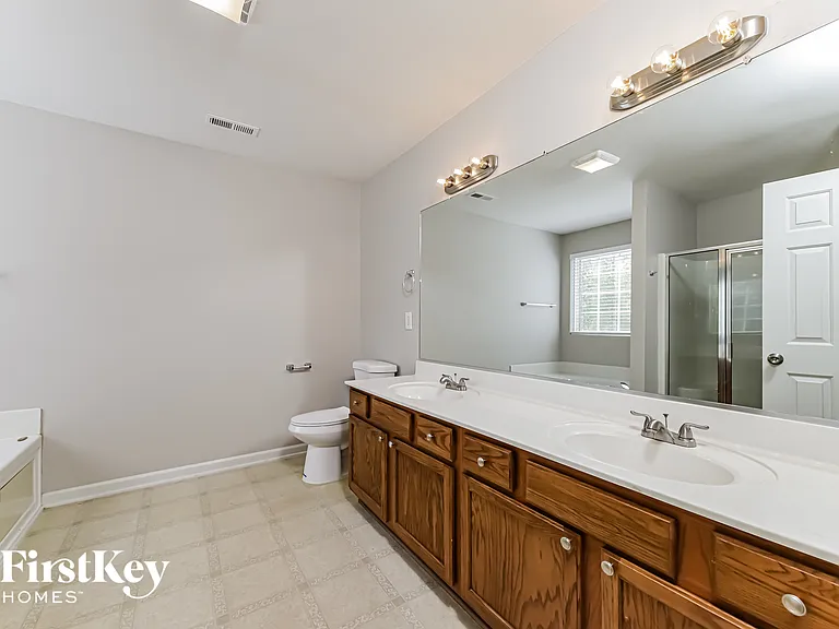 6221 Elderbush Dr — Photo 10