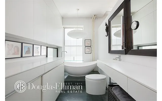 Sold by Douglas Elliman | media 15