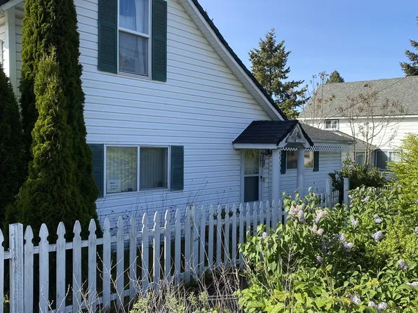 801 Monroe St, Oregon City, OR 97045