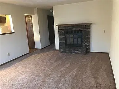 2 bed, 1000 sqft, $1,695 — Photo 3