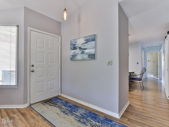 5th image of 929 Stonybrook Cir