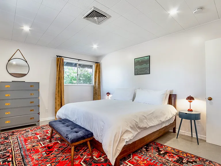 Bedroom 1 King Size - quality mattress