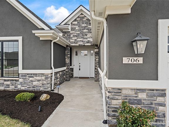 4th image of 706 Quartz Ln