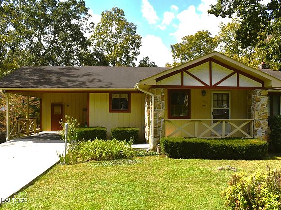 5th image of 143 Lakeshire Dr