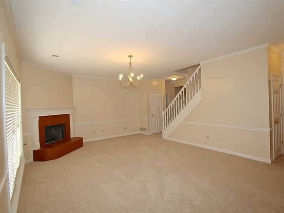 5th image of 3847 Peachtree Cv