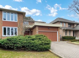 8 Orchid Ct, Toronto, ON M2L 2X8