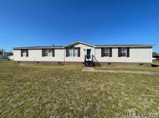 593 Colonial Dr, Roanoke Rapids, NC 27870