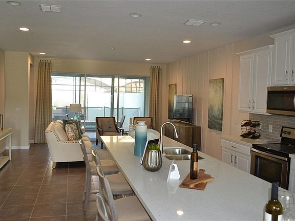 4th image of 1584 Carey Palm Cir