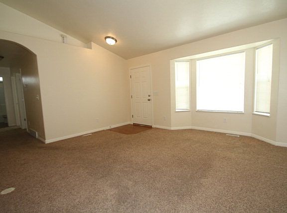 3rd image of 1881 N Edmiston Dr