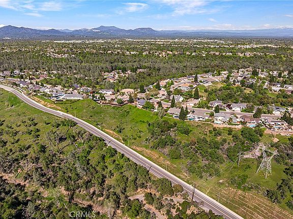 2nd image of 166 Quartz Hill Rd