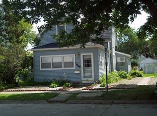 1409 4th St SW, Cedar Rapids, IA 52404