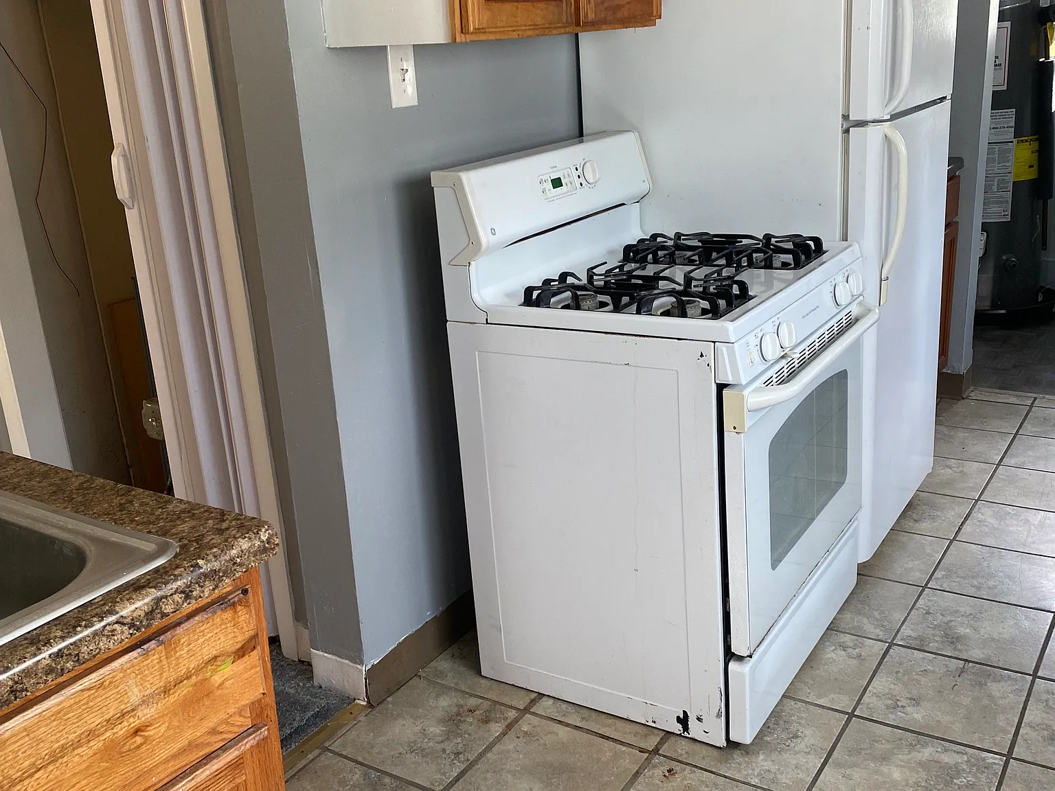 2 bed, 670 sqft, $1,100 — Photo 4