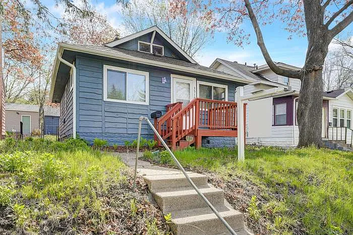 3510 Newton Ave N — Photo 29