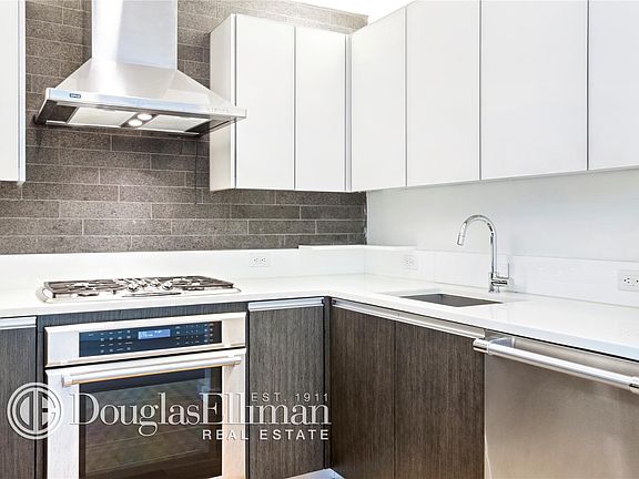 3rd image of 247 W 46th St #1705