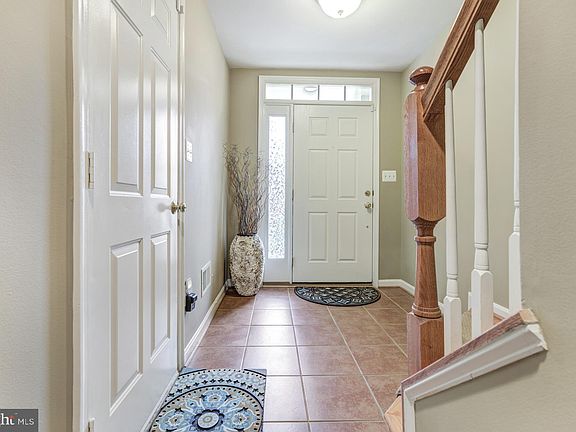 4th image of 8149 Dove Cottage Ct