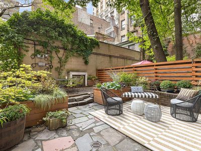 22 Irving Pl APT 1F, Manhattan, NY, 10003