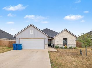 220 Poinsetta Dr, Palmer, TX 75152