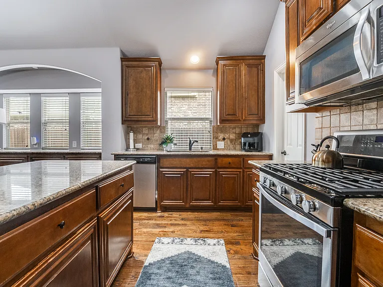 4312 Poppy Dr — Photo 7