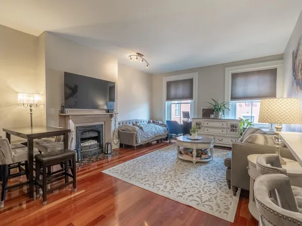 401 State St #403, Portsmouth, NH 03801