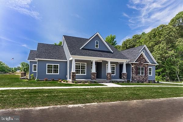 2nd image of 25 Corner Ln
