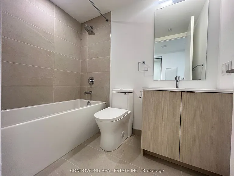 100 Queen St E #2211 — Photo 9