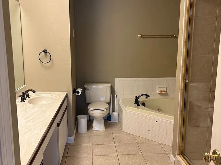 1716 Highview Circle Ct — Photo 9