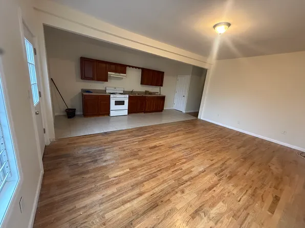 156 Morningstar Rd Floor 1, Staten Island, NY 10303