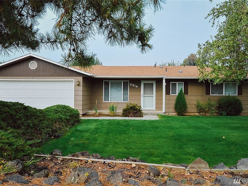 1st image of 2214 S Crestmont Dr