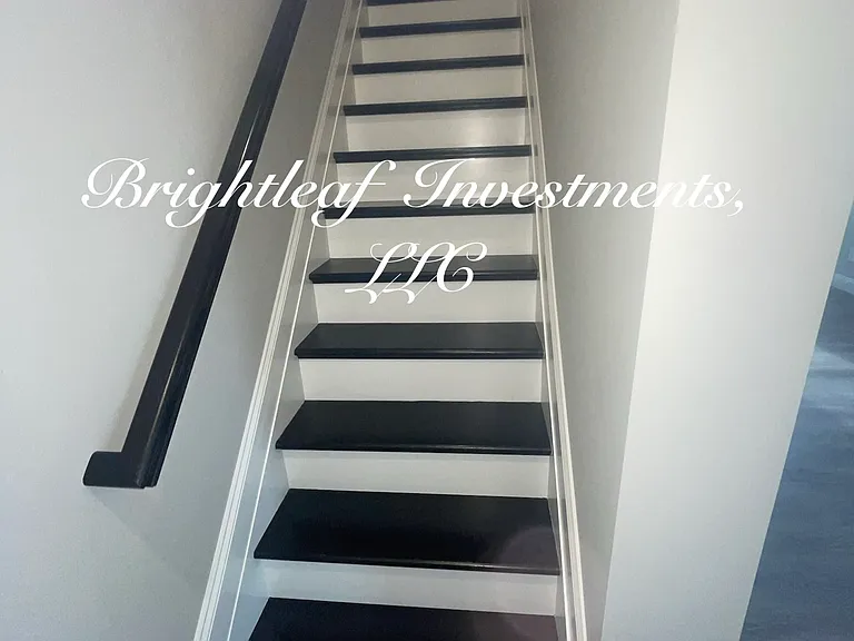1016 Buckeye St — Photo 8