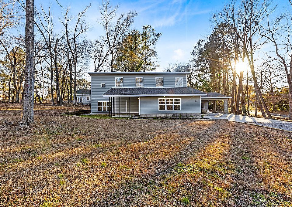 1st image of 111 Greenbriar Dr