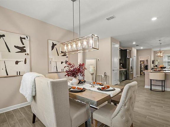 3rd image of 2537 CAMDEN PARK CIRCLE