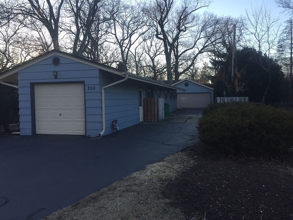 Front attached 1 car garage