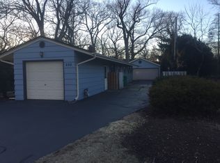 250 Cumberland Ln, Crystal Lake, IL 60014