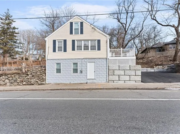 805 Manton Ave, Providence, RI 02909