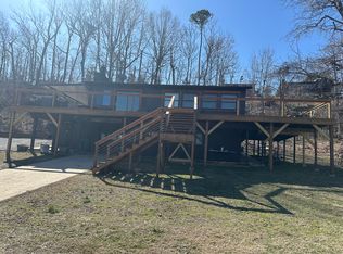 18451 Coppermine Rd, Rogers, AR 72756