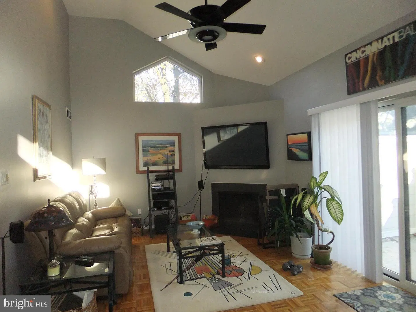 2 bed, 2.0 bath, 1300 sqft, $2,750 — Photo 4