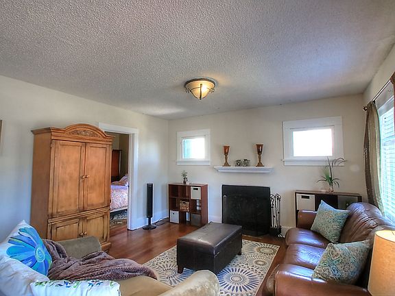 3rd image of 815 Euclid Ave